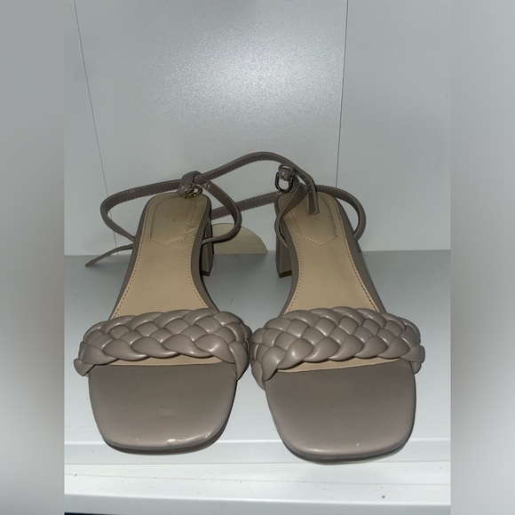 Taupe Heels🩶braided block heels gray heels ankle strap open toe chunky heels - Picture 11 of 11